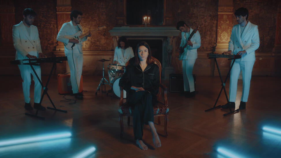 Moi je large groupe tubes bleu